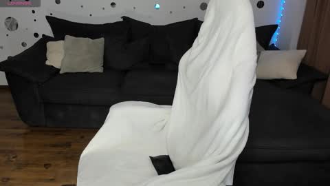 mira_fantasy online show from October 6, 4:32 am