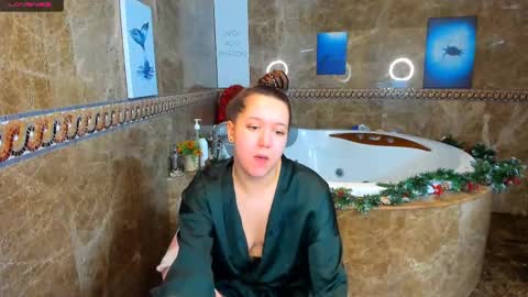 Snapshot of mira_karter chatting on January 12, 4:52 am Mira online show from January 12, 4:52 am