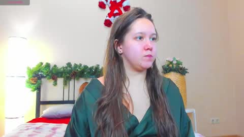 Snapshot of mira_karter chatting on January 19, 7:25 am Mira online show from January 19, 7:25 am