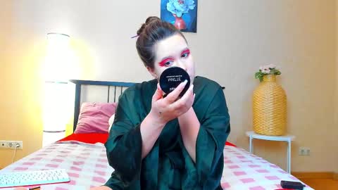 Snapshot of mira_karter chatting on March 11, 8:41 am Mira online show from March 11, 8:41 am