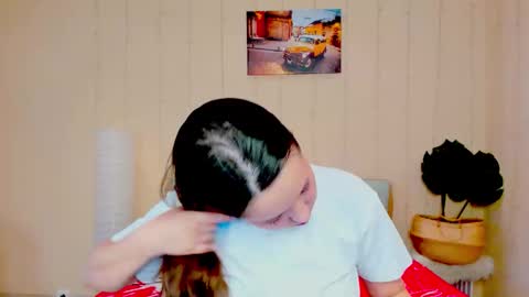 Snapshot of mira_karter chatting on October 16, 5:08 am Mira online show from October 16, 5:08 am