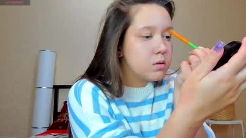 Snapshot of mira_karter chatting on October 20, 11:43 am Mira online show from October 20, 11:43 am