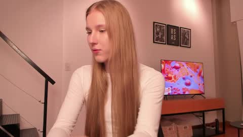 Mira online show from April 24, 2:36 am