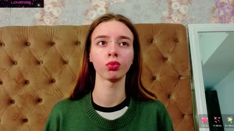 mira_lynxx online show from November 20, 3:39 am