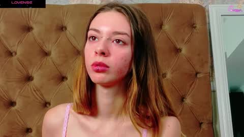 mira_lynxx online show from January 7, 5:10 am