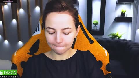 Mira online show from December 8, 1:13 am