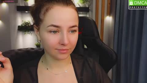 Mira online show from February 22, 1:22 am