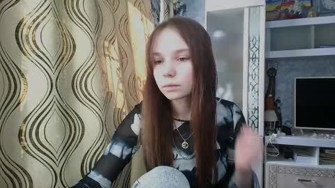 Snapshot of mira_princess chatting on April 24, 9:23 am MIRAcle online show from April 24, 9:23 am