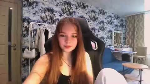 Snapshot of mira_princess chatting on June 23, 10:24 am MIRAcle online show from June 23, 10:24 am