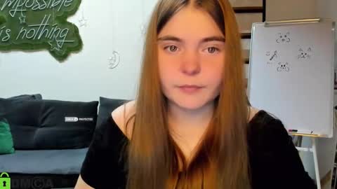 miraa_bloom online show from January 18, 2:21 pm