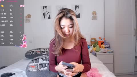 Snapshot of miraann chatting on February 2, 1:23 am Mirana online show from February 2, 1:23 am