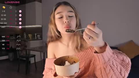 Snapshot of miraann chatting on February 23, 3:24 am Mirana online show from February 23, 3:24 am