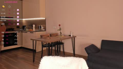 Snapshot of miraann chatting on March 11, 6:32 am Mirana online show from March 11, 6:32 am