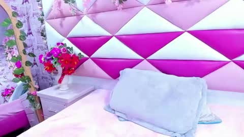 mirabella_miller online show from September 11, 12:27 pm