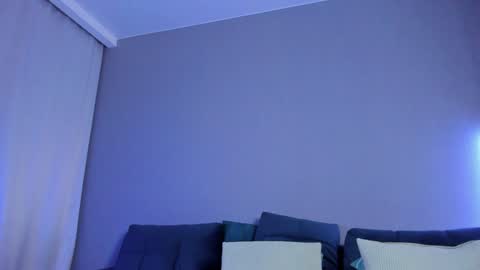 Snapshot of mirabrunette chatting on January 14, 5:19 am Mira follow my fansly online show from January 14, 5:19 am