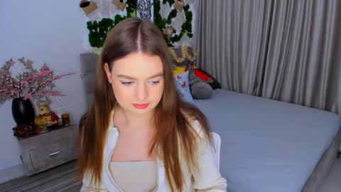 Emma online show from January 24, 4:06 pm