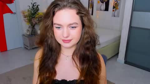 Emma online show from February 5, 1:11 pm