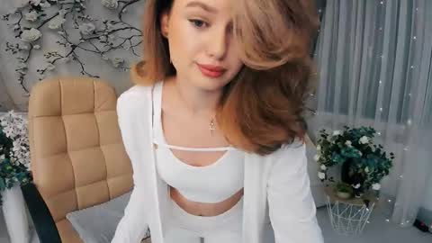 Emma online show from September 30, 4:12 pm