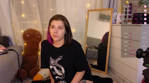 Snapshot of mirafalls chatting on December 22, 10:28 am Mira online show from December 22, 10:28 am