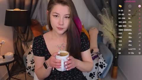 Snapshot of mirafalls chatting on October 20, 5:19 am Mira online show from October 20, 5:19 am