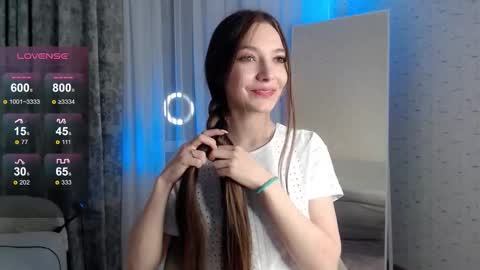 Snapshot of mirage1_ chatting on December 15, 9:30 pm mirage1_ online show from December 15, 9:30 pm