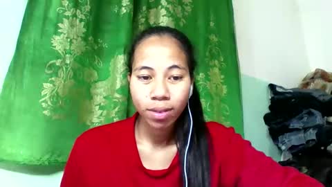 Snapshot of mirah881 chatting on September 11, 6:46 am mirah881 online show from September 11, 6:46 am