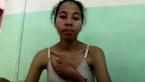 Snapshot of mirah881 chatting on September 16, 5:52 am mirah881 online show from September 16, 5:52 am