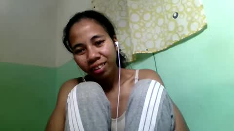 Snapshot of mirah881 chatting on September 16, 6:53 pm mirah881 online show from September 16, 6:53 pm