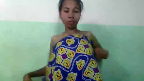 Snapshot of mirah881 chatting on October 21, 5:08 am mirah881 online show from October 21, 5:08 am