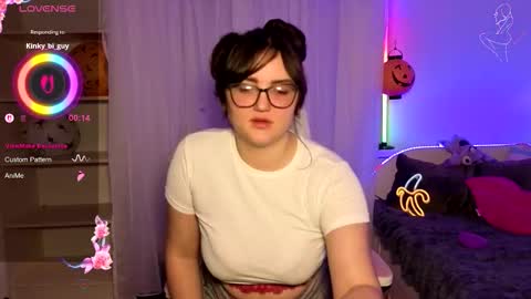 miraluccian online show from November 20, 8:52 pm