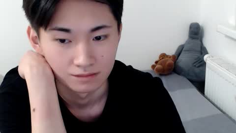              online show from October 15, 3:17 am