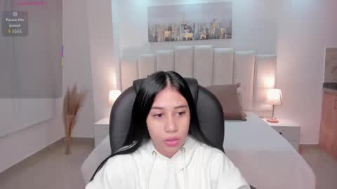 Snapshot of miranda_crawfor chatting on October 1, 12:11 pm miranda_crawfor online show from October 1, 12:11 pm