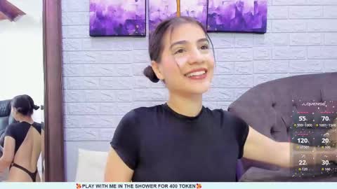    online show from October 3, 12:02 pm