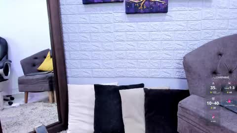    online show from April 22, 12:07 pm