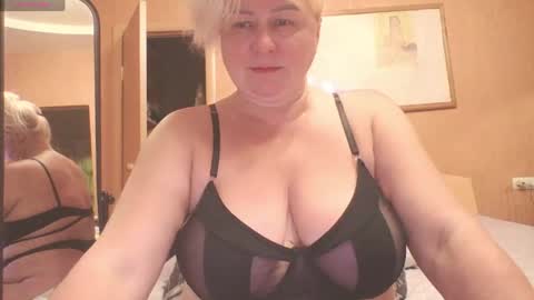 Miranda online show from June 7, 3:27 pm