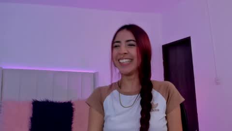 Miranda Rogers online show from April 12, 2:44 pm