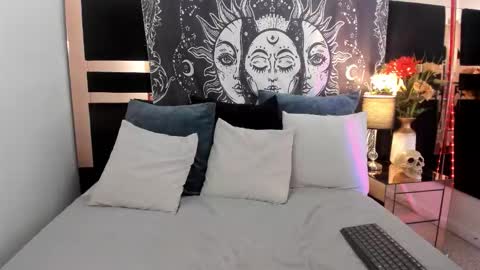 Miranda  online show from February 12, 6:03 pm