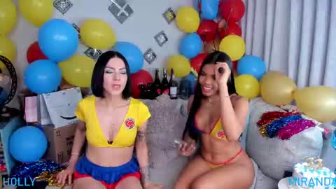 Snapshot of mirandacollins_ chatting on July 3, 9:43 pm Miranda online show from July 3, 9:43 pm