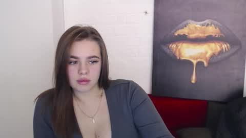 Snapshot of mirandadior chatting on December 4, 7:06 am Miranda online show from December 4, 7:06 am