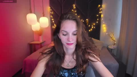 Snapshot of mirandaglow chatting on December 27, 8:56 am Miranda online show from December 27, 8:56 am