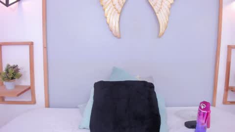 Miranda online show from February 8, 9:46 pm