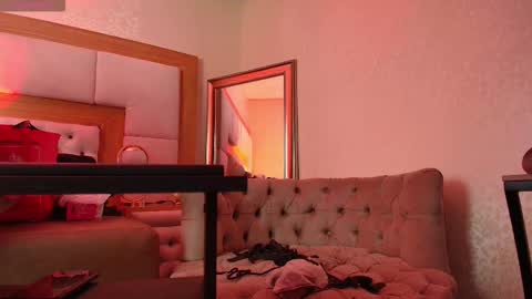 Miranda online show from February 10, 1:04 pm