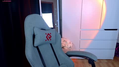 miraraid online show from December 22, 8:38 am