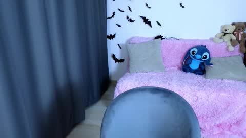 miraraid online show from November 5, 10:43 pm