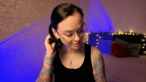 Snapshot of miraskyy chatting on June 21, 6:10 pm MiraSkyy online show from June 21, 6:10 pm