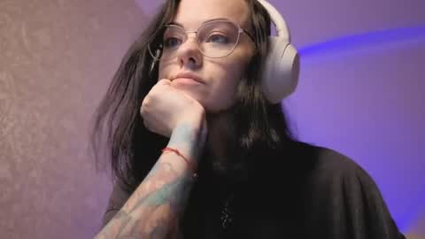 Snapshot of miraskyy chatting on July 2, 8:26 pm MiraSkyy online show from July 2, 8:26 pm