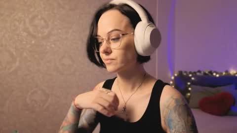 Snapshot of miraskyy chatting on July 31, 8:52 pm MiraSkyy online show from July 31, 8:52 pm