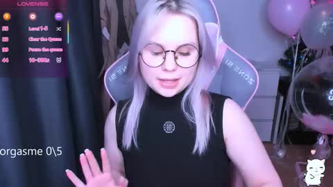 Kira online show from February 13, 1:01 am