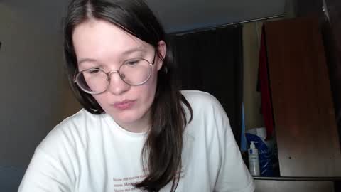 Snapshot of miriamor chatting on January 20, 1:21 pm Mira online show from January 20, 1:21 pm