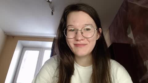 Snapshot of miriamor chatting on February 9, 7:16 am Mira online show from February 9, 7:16 am